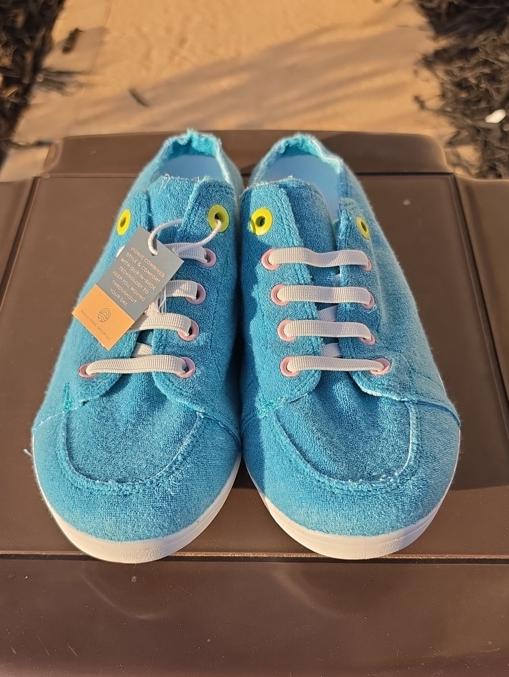 Vionic Women’s Turquoise Blue Terry Cloth Beach Casual Mule Sneakers Size 10 NWT